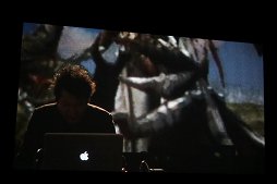 画像ギャラリー No.006のサムネイル画像 / 「グラナド・エスパダ」のサービスイン10周年を祝うスペシャルショーが開催。過去最大のデータ量を誇る記念大型アップデートを7月21日に行うと発表