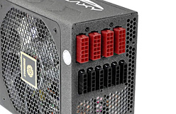 画像集#002のサムネイル/リンクスからSLI&CFX対応のENERMAX製80PLUS BRONZE電源