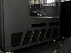 ꡼ No.017Υͥ / COMPUTEXSilverStoneޡPCRavenפ3Ƥˡե饰åסƤӤġPC