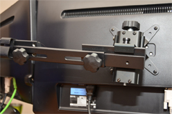 ꡼ No.029Υͥ / XFX֥ɤ3̥ǥץ쥤ɡXFX Triple Display Monitor StandפȤΩƤƤߤ