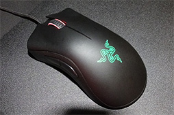 画像ギャラリー No.022のサムネイル画像 / 今度の「BlackWidow」「DeathAdder」「Kraken 7.1」は好みの色で光る。Razerの「Chroma」シリーズ3製品が10月31日に国内発売決定