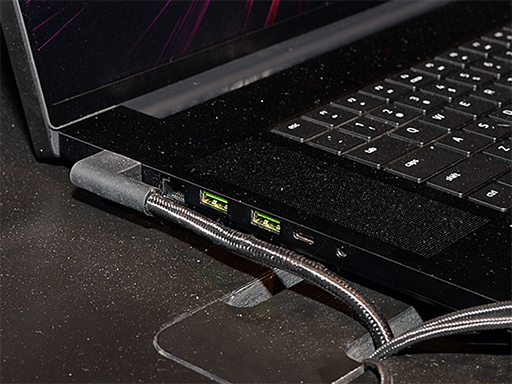 ꡼ No.002Υͥ / Thunderbolt 5ܤΡRazer Blade 18פ4K3̤ǤΥץ쥤ǽˡ CES 2024Razer֡ݡ