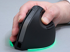 Razerから来た縦型マウス「Pro Click V2 Vertical」は,ゲームで実用的に使えるのか?【レビュー】