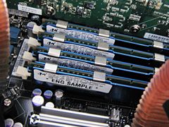 画像集#008のサムネイル/“Nehalem+Larrabee+SLI”への壮大な伏線。Skulltrailの全容が見えてきた