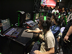 ꡼ No.001Υͥ / TGS 2011ͥϤɤΥˡRazer TGS TournamentסAVASFη辡ݡ