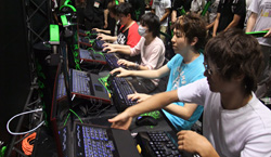 ꡼ No.012Υͥ / TGS 2011ͥϤɤΥˡRazer TGS TournamentסAVASFη辡ݡ