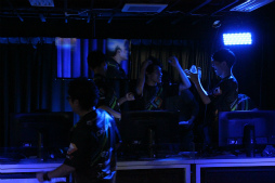 画像ギャラリー No.028のサムネイル画像 / 「AVA」前期王者の座を掴んだのは「Rapid7」。新モード「EXD」の実装も明かされた「AVARCT2018 前期オフライン決定戦」レポート