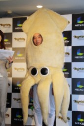 ꡼ No.014Υͥ / ƣƴ󤬡֥ɥ饴˥פΥץ⡼ǤԤˡֲƣƴ ɥ饴˲ ĹǤץݡ