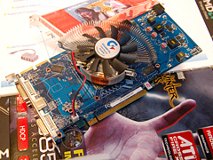 ������#012�Υ���ͥ���/�ѡ��ȥʡ��ƼҤ���ATI Radeon HD 3800��ܥ����ɤ�ȯɽ��