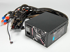 画像集#013のサムネイル/NVIDIA,Quad&3-way SLI対応のフラグシップチップセット「nForce 790i」