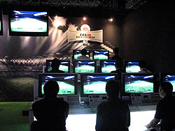 ���������꡼ No.036�Υ���ͥ������ / ��TGS 2008��051�����ܤǤΥ����ӥ�Ÿ������ޤä���Battlefield Heroes�פΥץ��ǥ塼�����˥��硼�ȥ��󥿥ӥ塼