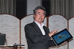 画像ギャラリー No.002のサムネイル画像 / インテル,ついに国内でAtomスマートフォンの最新事情を説明。Ultrabookでの「ナチュラルUI」活用についても言及