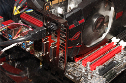 ���������꡼ No.004�Υ���ͥ������ / ��CeBIT��ASUS���Ȥޤ��Kinect�ɤʥ��󥵡������Ω�λ�Ρ���PC�������R.O.G.�֥��ɤο����ʤ�