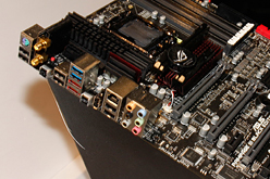 ���������꡼ No.006�Υ���ͥ������ / ��CeBIT��ASUS���Ȥޤ��Kinect�ɤʥ��󥵡������Ω�λ�Ρ���PC�������R.O.G.�֥��ɤο����ʤ�