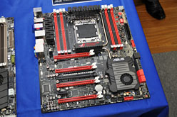 ꡼ No.003Υͥ / ASUSʤDIMM 8纹ǤססASUSX79ޥܡɤʼȵǽ򥢥ԡ