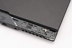 画像ギャラリー No.008のサムネイル画像 / ASUS「ROG Strix Scar 17」テストレポート。RTX 3080&Ryzen 9 5900HX搭載のハイエンドノートPCの性能を検証する