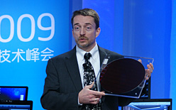 画像ギャラリー No.003のサムネイル画像 / 単体製品投入見送りで仕切り直される「Larrabee」。HPC用プロセッサ&統合型グラフィックス機能へと2分化へ