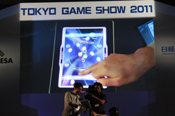 ꡼ No.022Υͥ / TGS 2011Ͽȥ³ӽФiLOVE iPhone in Tokyo Game Showפճȸƨʤ