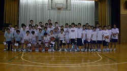 画像集#002のサムネイル/EA SPORTSと塚本清彦氏による出張バスケクリニックが開催