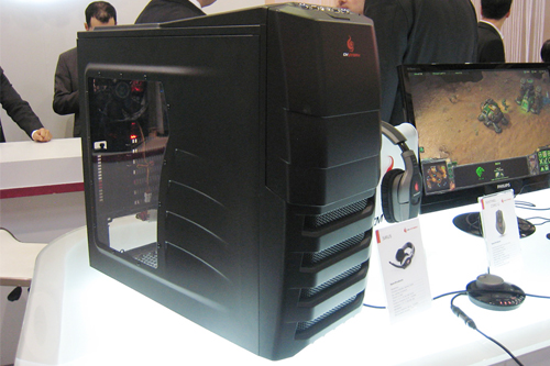 ꡼ No.005Υͥ / CeBITCooler MasterCM Stormץ֥ɤΥ磻䡼ɥޥSpawnפǽإ󥵡Ѥ