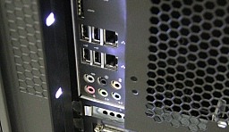 ꡼ No.038Υͥ / PR֤ۡޤǤ뤫פȻפ碌AlienwareΥե饰åסArea-51 ALXפκߤǽ