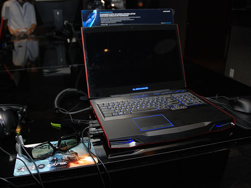 ꡼ No.008Υͥ / PRAlienwareǯƬ饨󥸥M17xפοǥϡեHD120HzվǽǡPS3Xbox 360ΥɽǤ