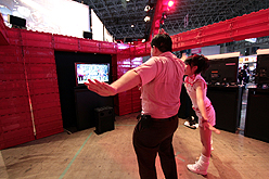 ꡼ No.087Υͥ / TGS 2010Ͽɥ֥֥ץ饹Happy Daily Lifeʲˡפ̤ܶȥ2011ɤ֥å˥ λͷ֡KONAMI֡®
