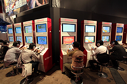 ꡼ No.088Υͥ / TGS 2010Ͽɥ֥֥ץ饹Happy Daily Lifeʲˡפ̤ܶȥ2011ɤ֥å˥ λͷ֡KONAMI֡®