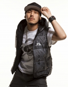 画像ギャラリー No.003のサムネイル画像 / 「龍が如く4 伝説を継ぐもの」のテーマソングは,Zeebraさんら4人の熱い男達が生んだ「Butterfly City Feat. RYO the SKYWALKER & Mummy-D」に決定。 ※発表会レポートを追記