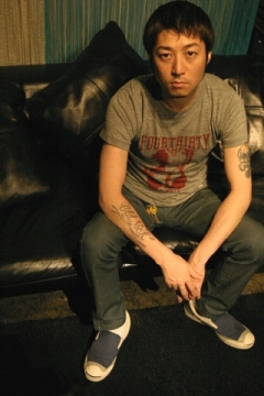 画像ギャラリー No.004のサムネイル画像 / 「龍が如く4 伝説を継ぐもの」のテーマソングは,Zeebraさんら4人の熱い男達が生んだ「Butterfly City Feat. RYO the SKYWALKER & Mummy-D」に決定。 ※発表会レポートを追記