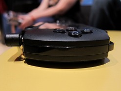 ꡼ No.010Υͥ / GamescomPSPβ꿷ǥPSP E-1000פϡԵڤɽ̤ϻ椬ΩʤޥåȻͤ
