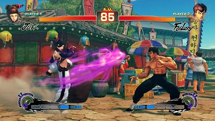 画像ギャラリー No.003のサムネイル画像 / 日本各地で開かれる「スーパーストリートファイターIV」の店頭体験会に急げ。そこで“油まみれの親父”と“キツめなテコンドー美女”の技を体験するんだ