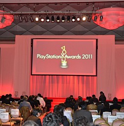 ꡼ No.002Υͥ / PSP֥󥹥ϥ󥿡ݡ֥ 3rdפȥɥץץʥץ饤ɤޡPlayStation Awards 2011׼޺ʤޤȤƾҲ 