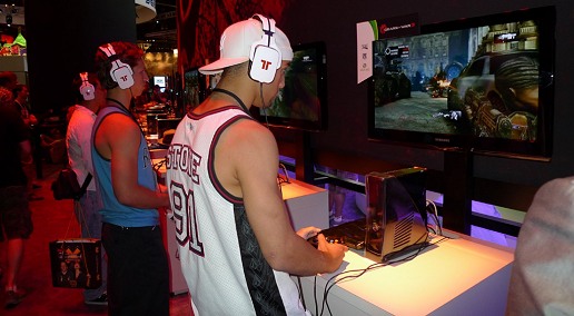 ꡼ No.006Υͥ / E3 2011MicrosoftGears of War 3פοϥץ쥤⡼ɡHorde 2.0פϤƤƤ䤤