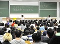 志倉千代丸氏が2時間たっぷりと語ったアニメ版「STEINS;GATE」や「STEINS;GATE 8bit」の裏話。そして科学ADVシリーズ最新作「ROBOTICS;NOTES」の話題も