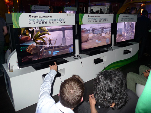 ꡼ No.003Υͥ / E3 2011ϥ꡼Xbox 360ǿȥ˿줿Microsoft쥻ץͤϤꤪϤ