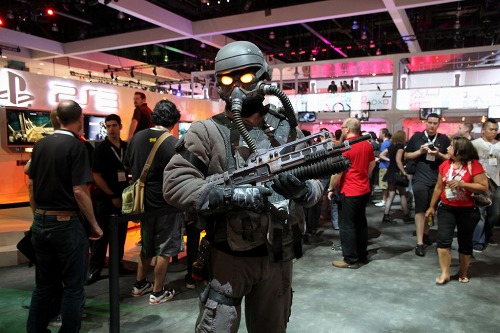 ꡼ No.003Υͥ / E3 2010ϺǯϤäѤPS Moveפȡ3DפܤSony Computer Entertainment֡ޤܤΡKILLZONE 3פǿࡼӡȶˤϤ