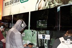 ꡼ No.002Υͥ / E3 20113DSεǽޤ줿METAL GEAR SOLID SNAKE EATER 3DפΥץ쥤ݡȤǺ