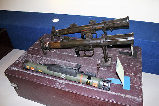 ���������꡼ No.011�Υ���ͥ������ / ��޼�����֥Ϲ��強����ưˤ�ʤɵ��Ť�Ÿ��ʪ�����륿���η������ϡ�Adisorn Camp�ץ�ݡ���