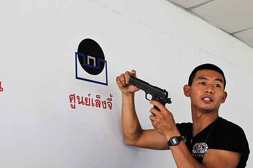 ���������꡼ No.022�Υ���ͥ������ / ��޼�����֥Ϲ��強����ưˤ�ʤɵ��Ť�Ÿ��ʪ�����륿���η������ϡ�Adisorn Camp�ץ�ݡ���