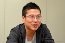 画像ギャラリー No.023のサムネイル画像 / シリーズの中でも一際異彩を放つ最新作,「龍が如く OF THE END」のインタビューを掲載。ゾンビや銃撃戦になっても,根底に流れる熱い人間ドラマはまぎれもなく「龍が如く」