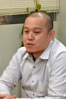 画像ギャラリー No.027のサムネイル画像 / シリーズの中でも一際異彩を放つ最新作,「龍が如く OF THE END」のインタビューを掲載。ゾンビや銃撃戦になっても,根底に流れる熱い人間ドラマはまぎれもなく「龍が如く」