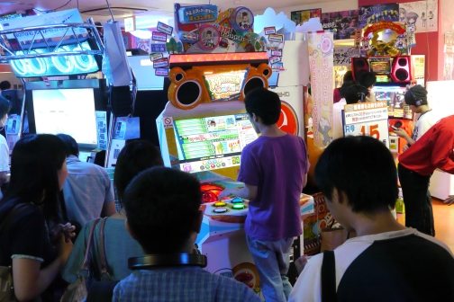 ���������꡼ No.026�Υ���ͥ������ / ������ɤϡ�Ω�λ�ɡܡȥإåɥȥ�å��󥰡ɡ���METAL GEAR ARCADE�פΥ����ƥ��Ȥǡ�FPS��̤�����ָ���