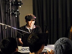 画像ギャラリー No.002のサムネイル画像 / 4年ぶりの「ギタドラ」ライブ!「GuitarFreaksXG2 & DrumManiaXG2 Original Soundtrack 1st season」リリース記念スペシャル・ライブ&トーク・イベントレポート