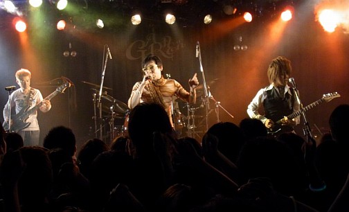 画像ギャラリー No.005のサムネイル画像 / 4年ぶりの「ギタドラ」ライブ!「GuitarFreaksXG2 & DrumManiaXG2 Original Soundtrack 1st season」リリース記念スペシャル・ライブ&トーク・イベントレポート