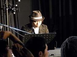 画像ギャラリー No.007のサムネイル画像 / 4年ぶりの「ギタドラ」ライブ!「GuitarFreaksXG2 & DrumManiaXG2 Original Soundtrack 1st season」リリース記念スペシャル・ライブ&トーク・イベントレポート