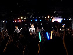 画像ギャラリー No.014のサムネイル画像 / 4年ぶりの「ギタドラ」ライブ!「GuitarFreaksXG2 & DrumManiaXG2 Original Soundtrack 1st season」リリース記念スペシャル・ライブ&トーク・イベントレポート