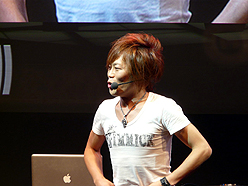 ꡼ No.005Υͥ / TGS 2010ϡKinectʥͥȡˡפоǥ󥹥ϵ˿ʲKONAMIDanceEvolutionץץ쥤ݡ