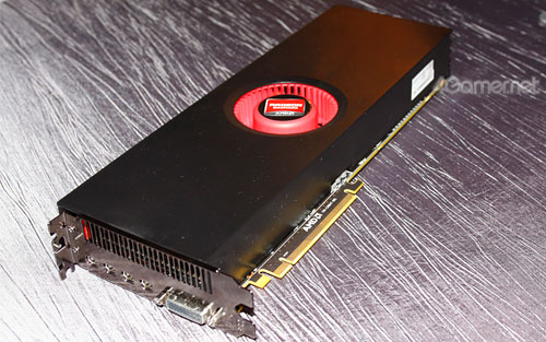 画像ギャラリー No.004のサムネイル画像 / AMD,「Radeon HD 6990」の実機をシンガポールのイベントで披露