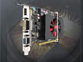 AMD����Radeon HD 6670��6570��6450�פ�ȯɽ��Radeon HD 6000���꡼�����夫�鲼�ޤǽ�·��